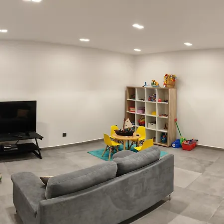 Seafront Nafsika - Private Heated Infinity Pool - Direct Access To The - Play Area Villa Halikúnasz