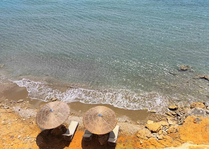 Seafront Nafsika - Private Heated Infinity Pool - Direct Access To The - Play Area וילה Halikounas