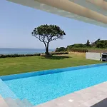 Villa Seafront Nafsika - Private Heated Infinity Pool - Direct Access To The - Play Area *
