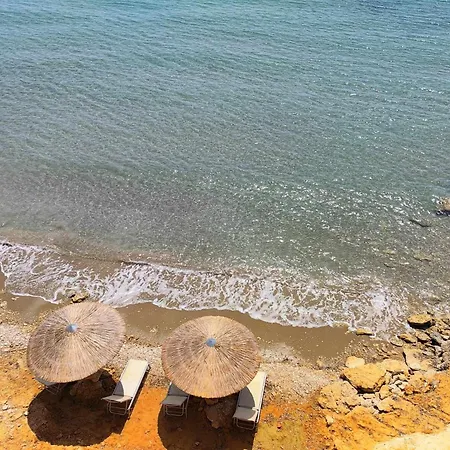 Seafront Nafsika - Private Heated Infinity Pool - Direct Access To The - Play Area וילה Halikounas