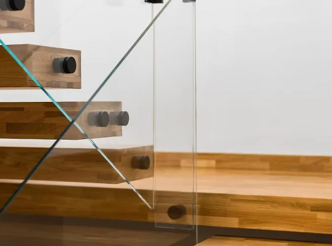 Seafront Nafsika - Private Heated Infinity Pool - Direct Access To The - Play Area *