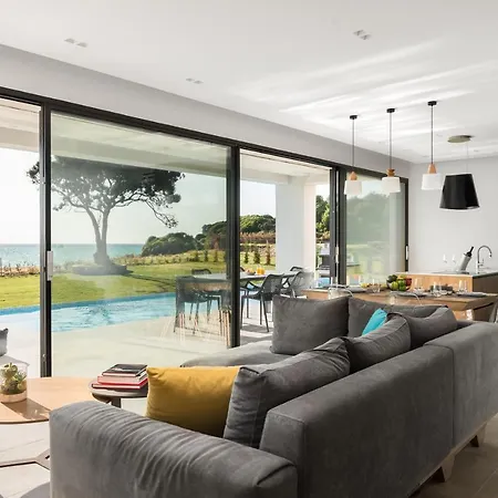 Villa Seafront Nafsika - Private Heated Infinity Pool - Direct Access To The - Play Area Halikounas